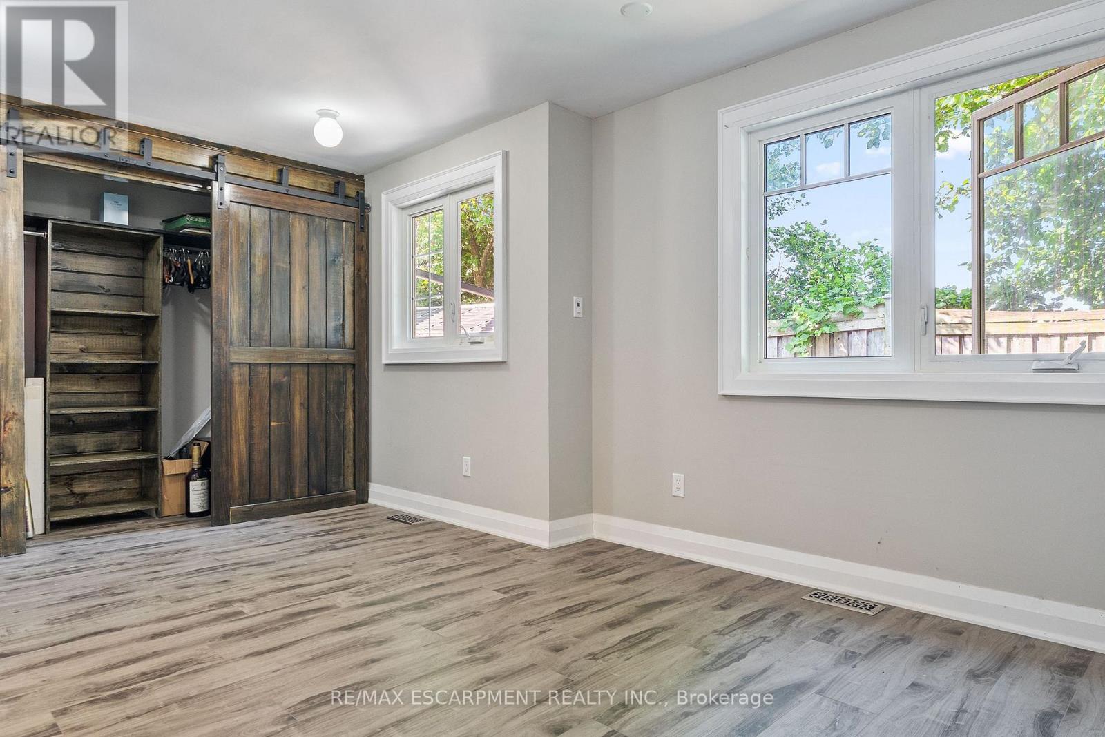 #19 3233 DERRY ROAD E - 24