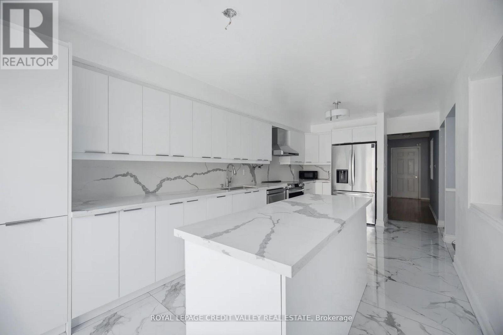 23 CAPISTRO STREET - 13