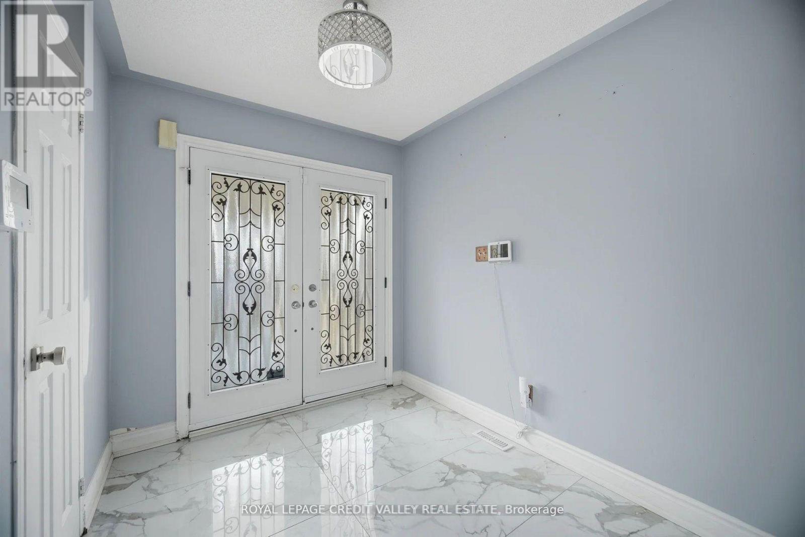 23 CAPISTRO STREET - 5