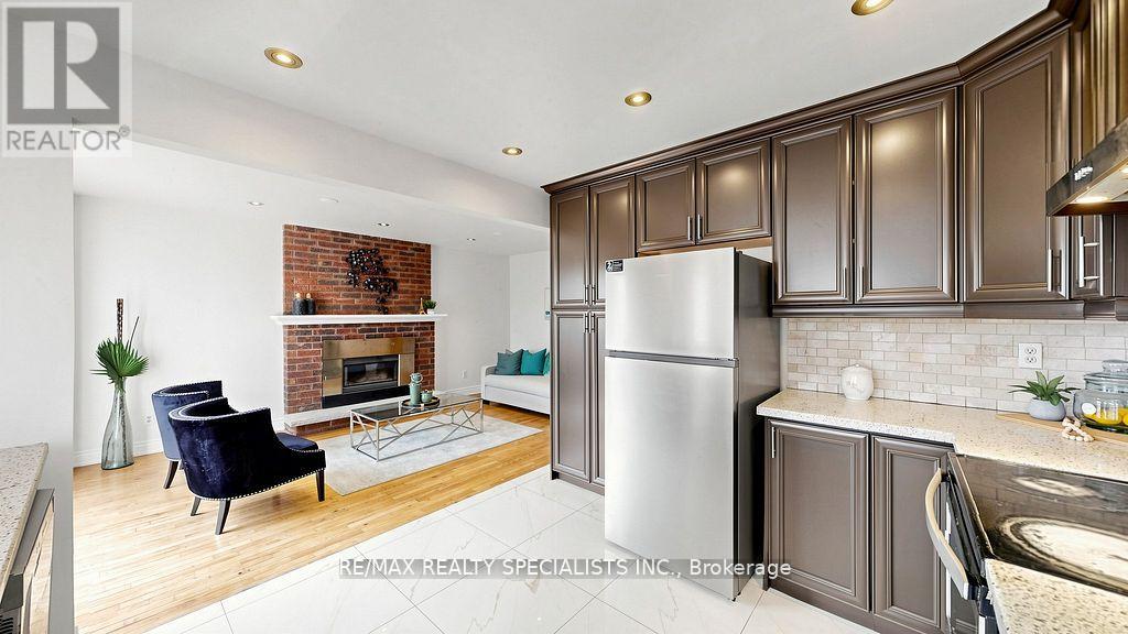 59 SUNFOREST DRIVE - Image 11