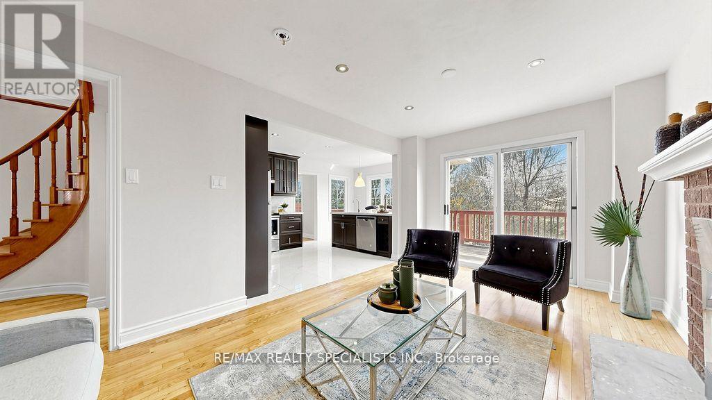59 SUNFOREST DRIVE - Image 14