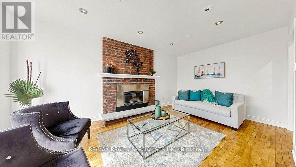 59 SUNFOREST DRIVE - 15