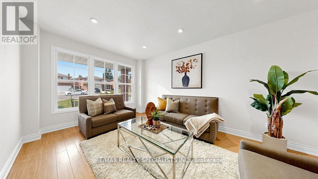 59 SUNFOREST DRIVE - 16