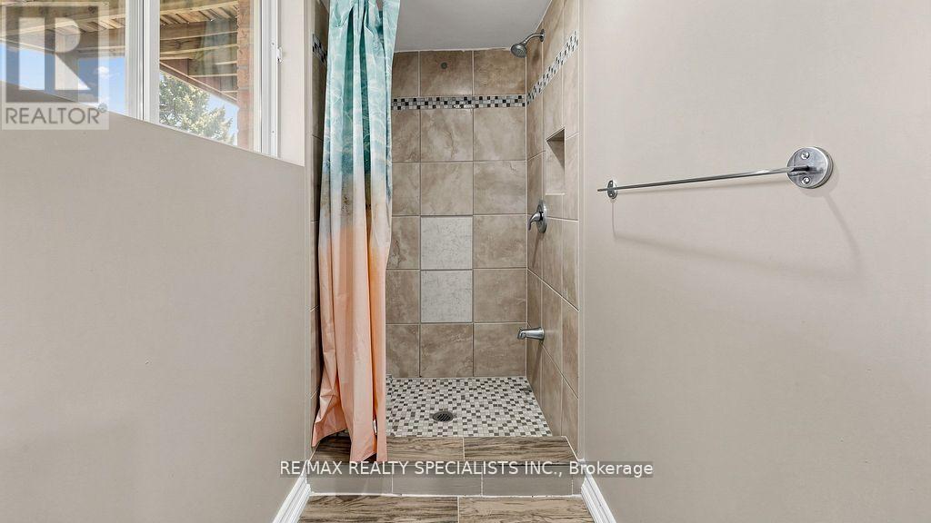 59 SUNFOREST DRIVE - Image 33