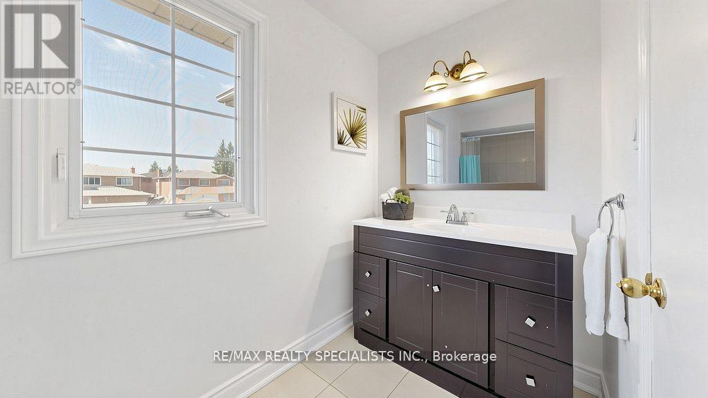 59 SUNFOREST DRIVE - 34