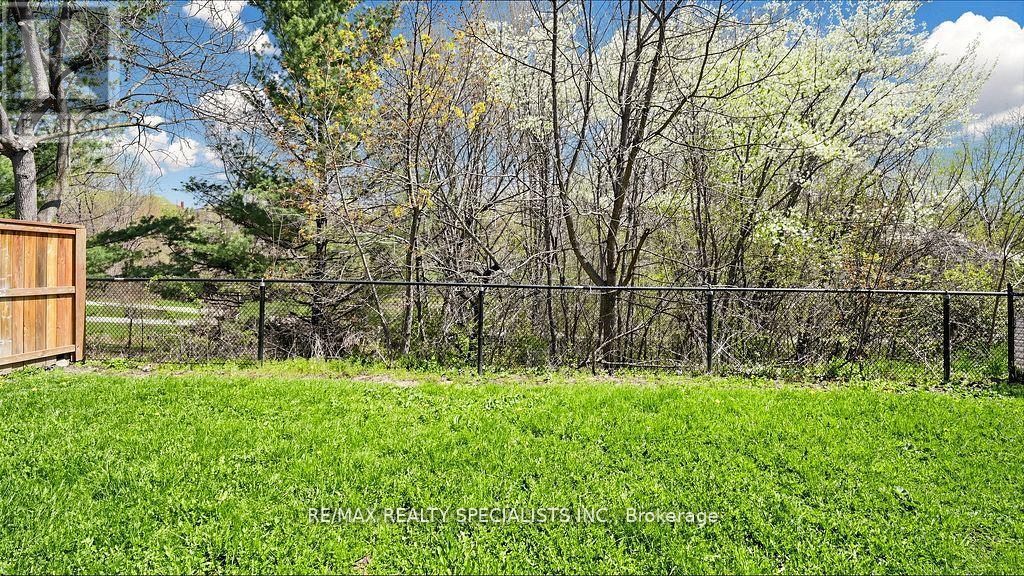 59 SUNFOREST DRIVE - 6