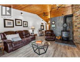 5455 Courval Road, Prince George, BC V2N6A4 Photo 11