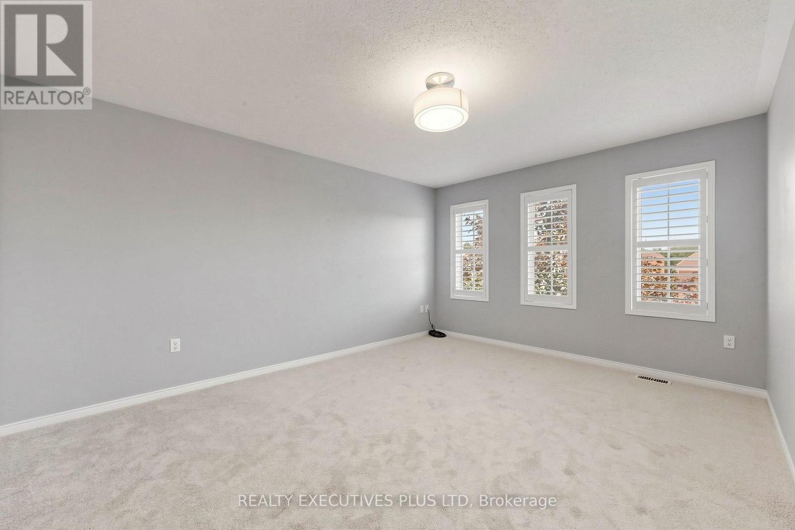 46 WILLIAMSON DRIVE W - 37