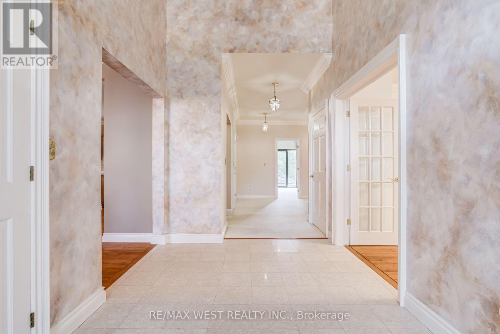 54 LYNNDALE ROAD - 3