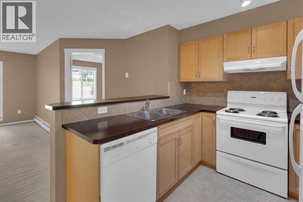 #6213 70 Panamount Drive NW - 14