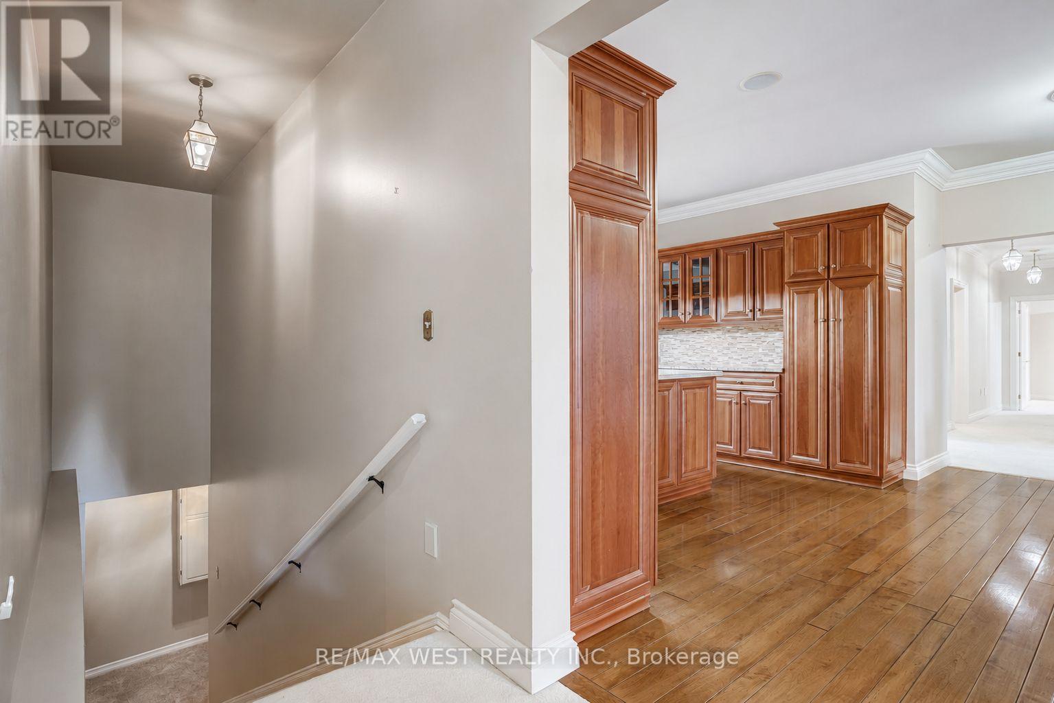 54 LYNNDALE ROAD - 29