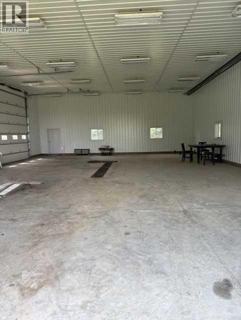 192 range road Range N - 4
