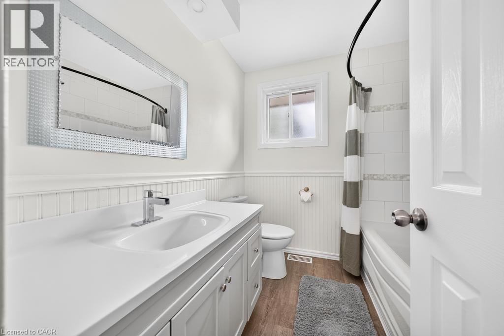 8 ACADIA Crescent - Image 27