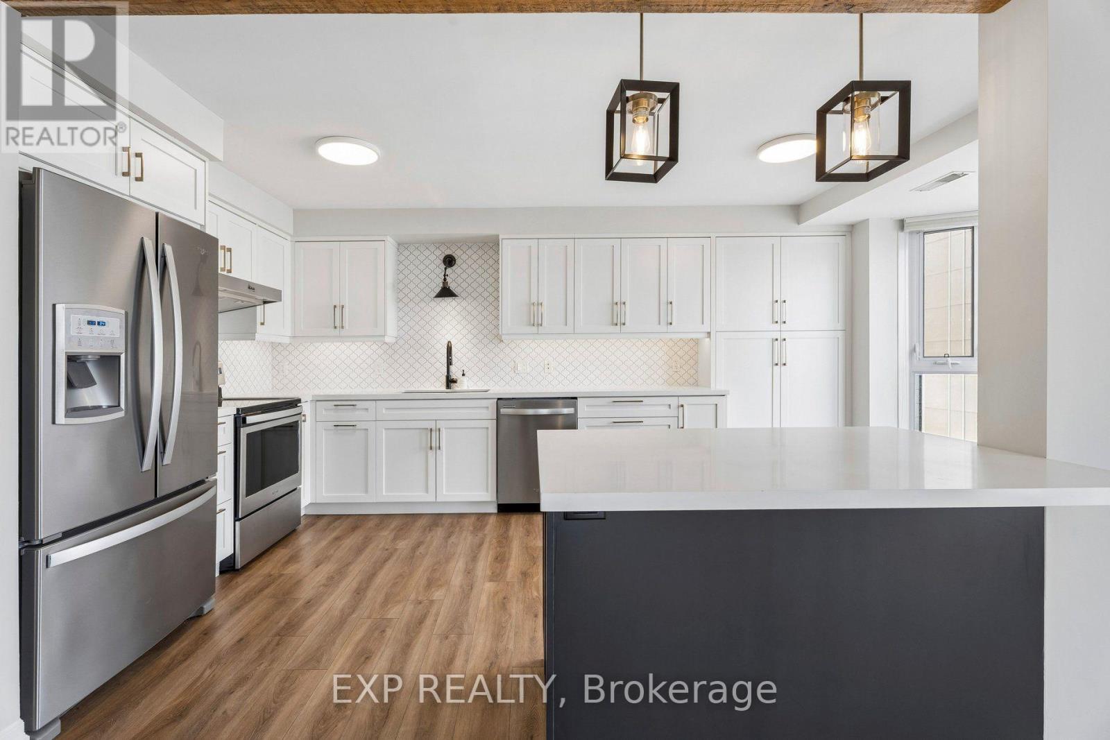 #1304 67 CAROLINE STREET S - Image 12