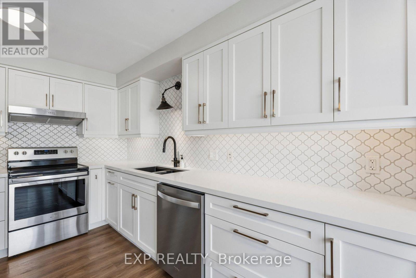 #1304 67 CAROLINE STREET S - 15