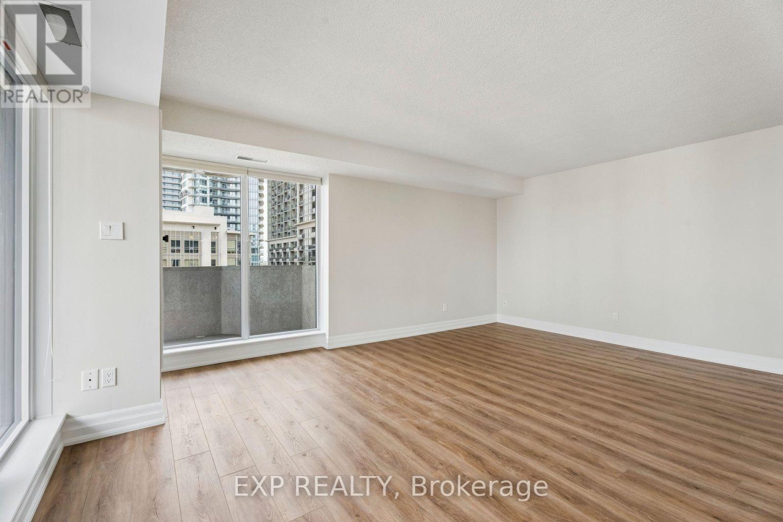 #1304 67 CAROLINE STREET S - Image 21