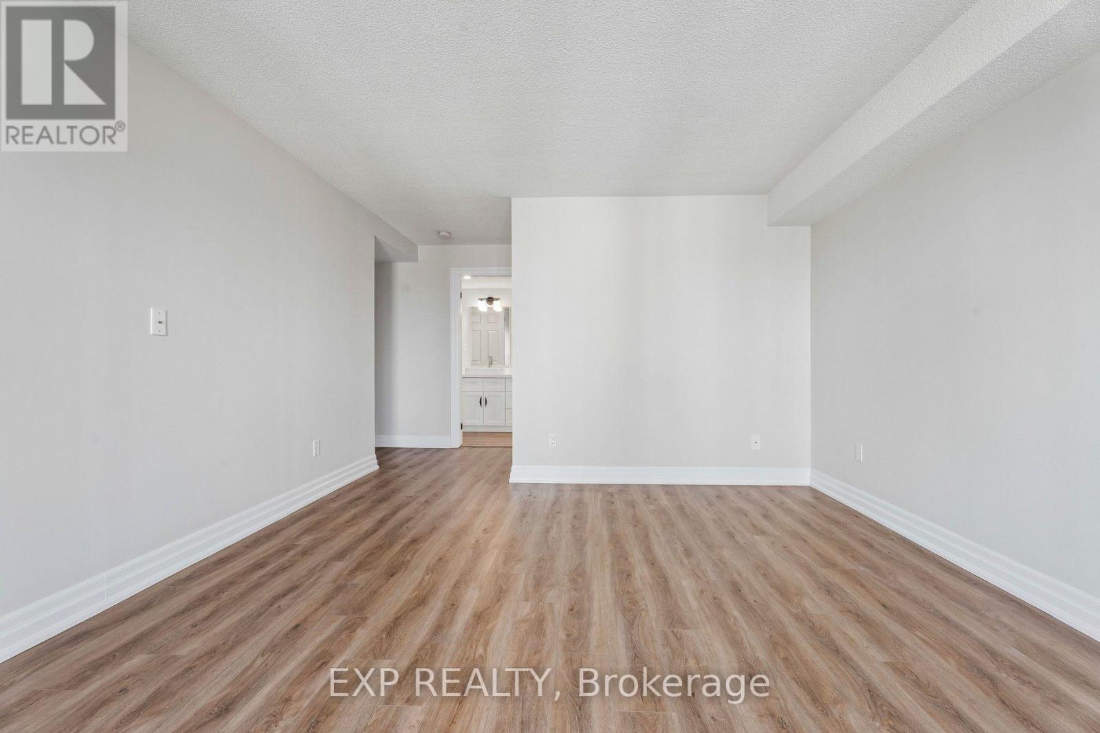 #1304 67 CAROLINE STREET S - 35