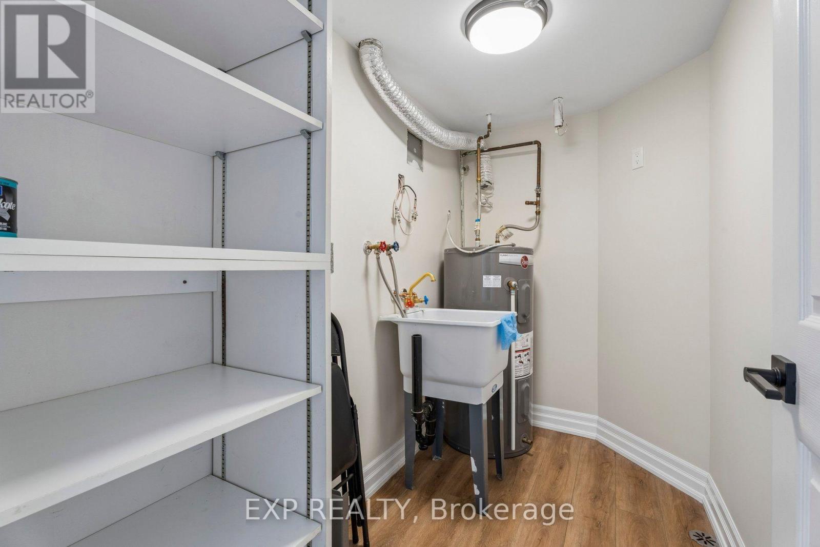 #1304 67 CAROLINE STREET S - 39