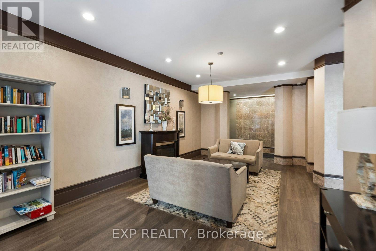 #1304 67 CAROLINE STREET S - 6