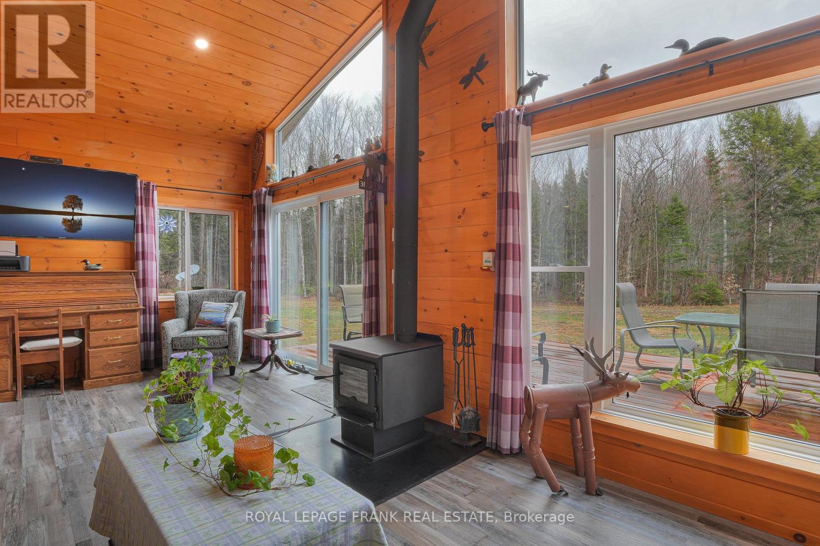 989 NORTH MCKENZIE LAKE ROAD - 15