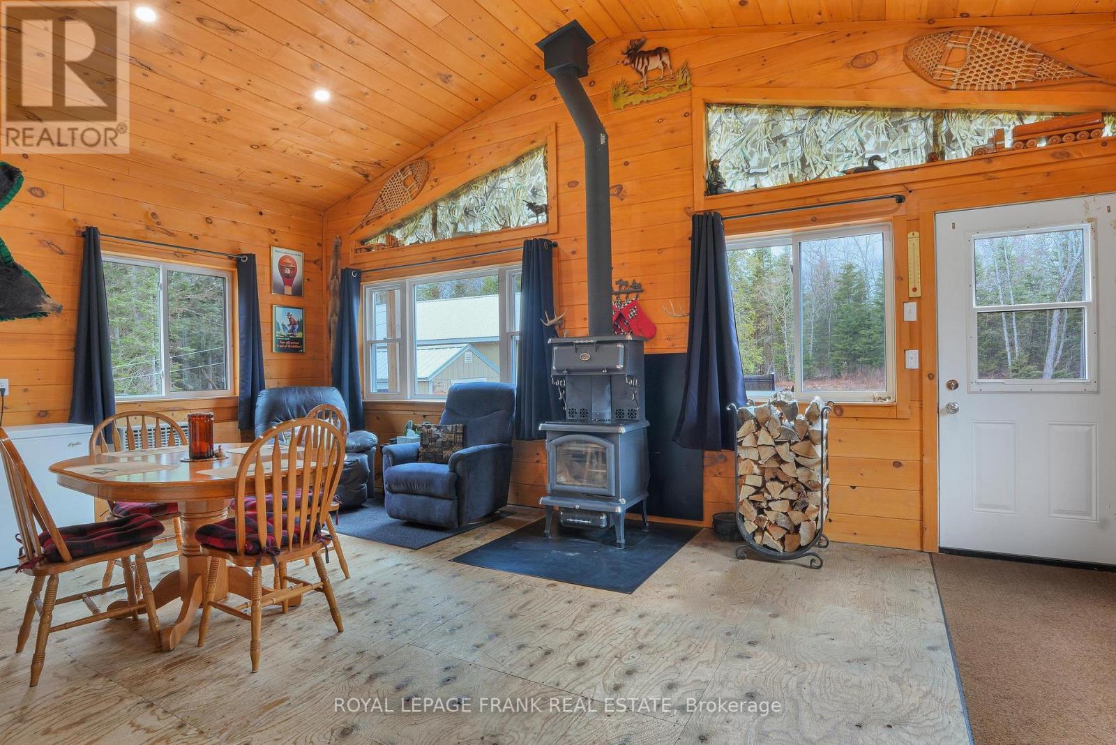 989 NORTH MCKENZIE LAKE ROAD - 11