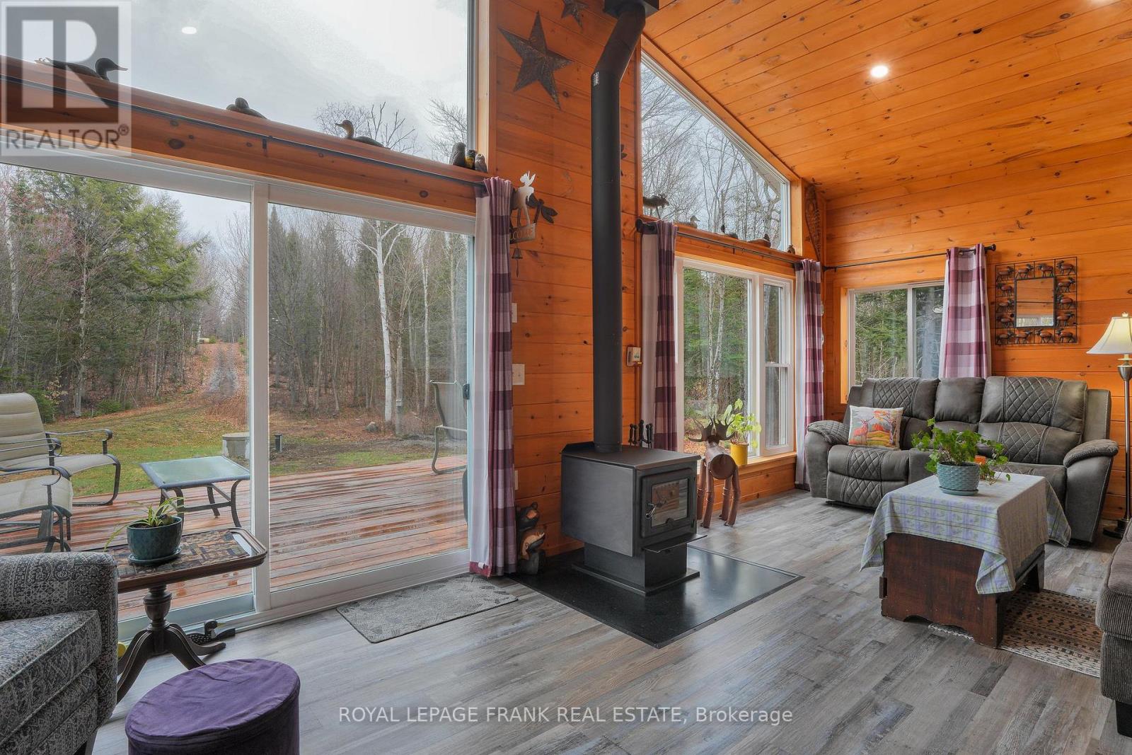 989 NORTH MCKENZIE LAKE ROAD - Image 14