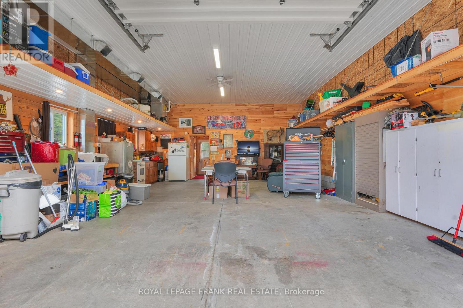 989 NORTH MCKENZIE LAKE ROAD - Image 24