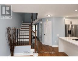 Bedroom 2 - 15d View Green Crescent, Toronto, ON M9W7C9 Photo 6