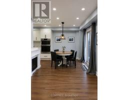 Family room - 15d View Green Crescent, Toronto, ON M9W7C9 Photo 8