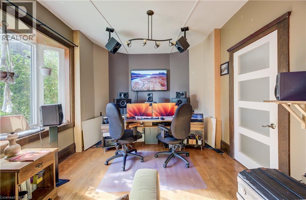 140 SHADE Street - Image 15
