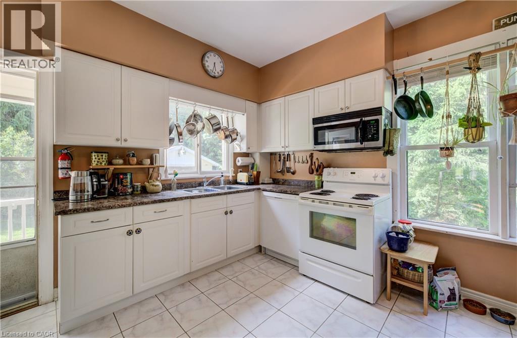 140 SHADE Street - 20