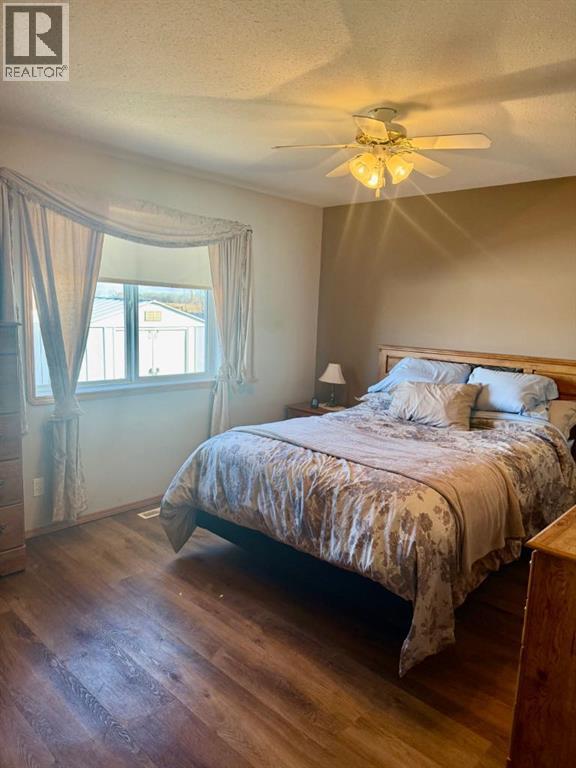 12 Clearwater Crescent - 11