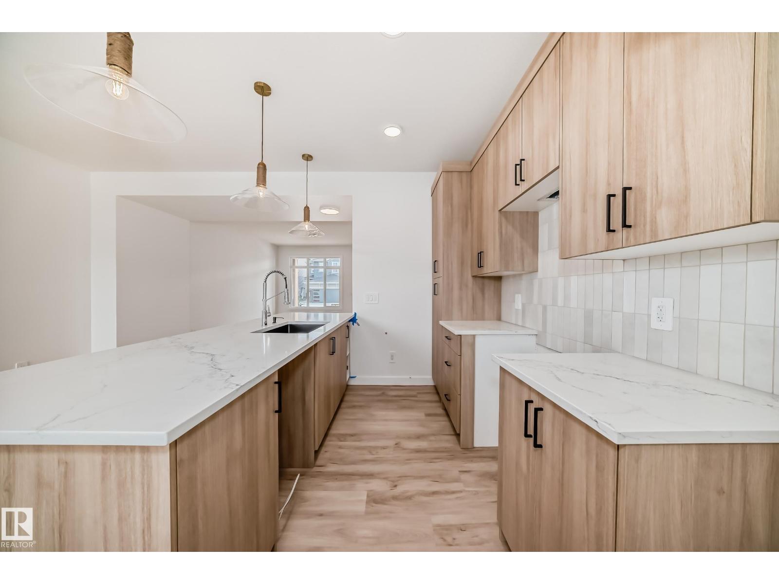 2624 62 ST SW - 8