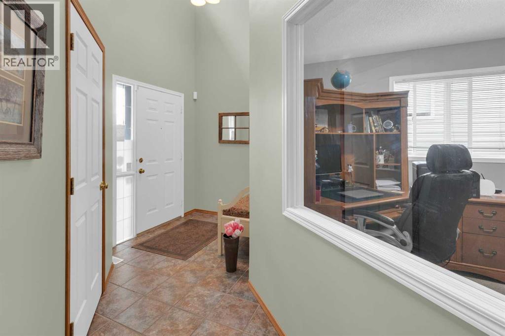 264 Tuscany Ridge View NW, Tuscany, Calgary photo 3