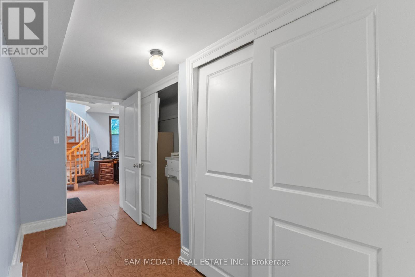 461 TEMAGAMI CRESCENT - Image 30