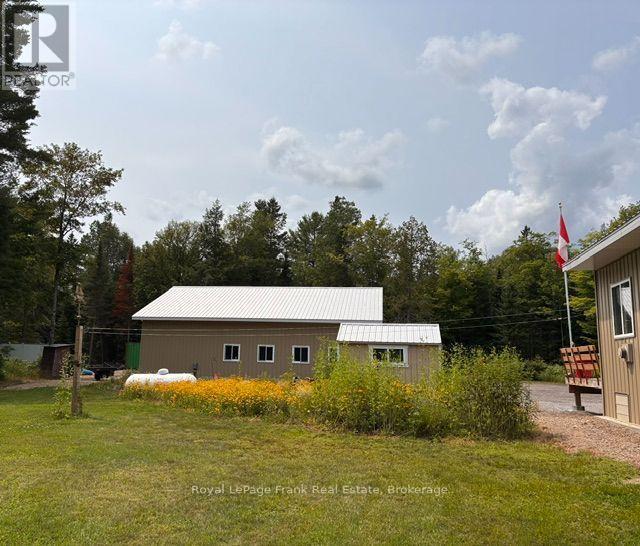 989 NORTH MCKENZIE LAKE ROAD - 37