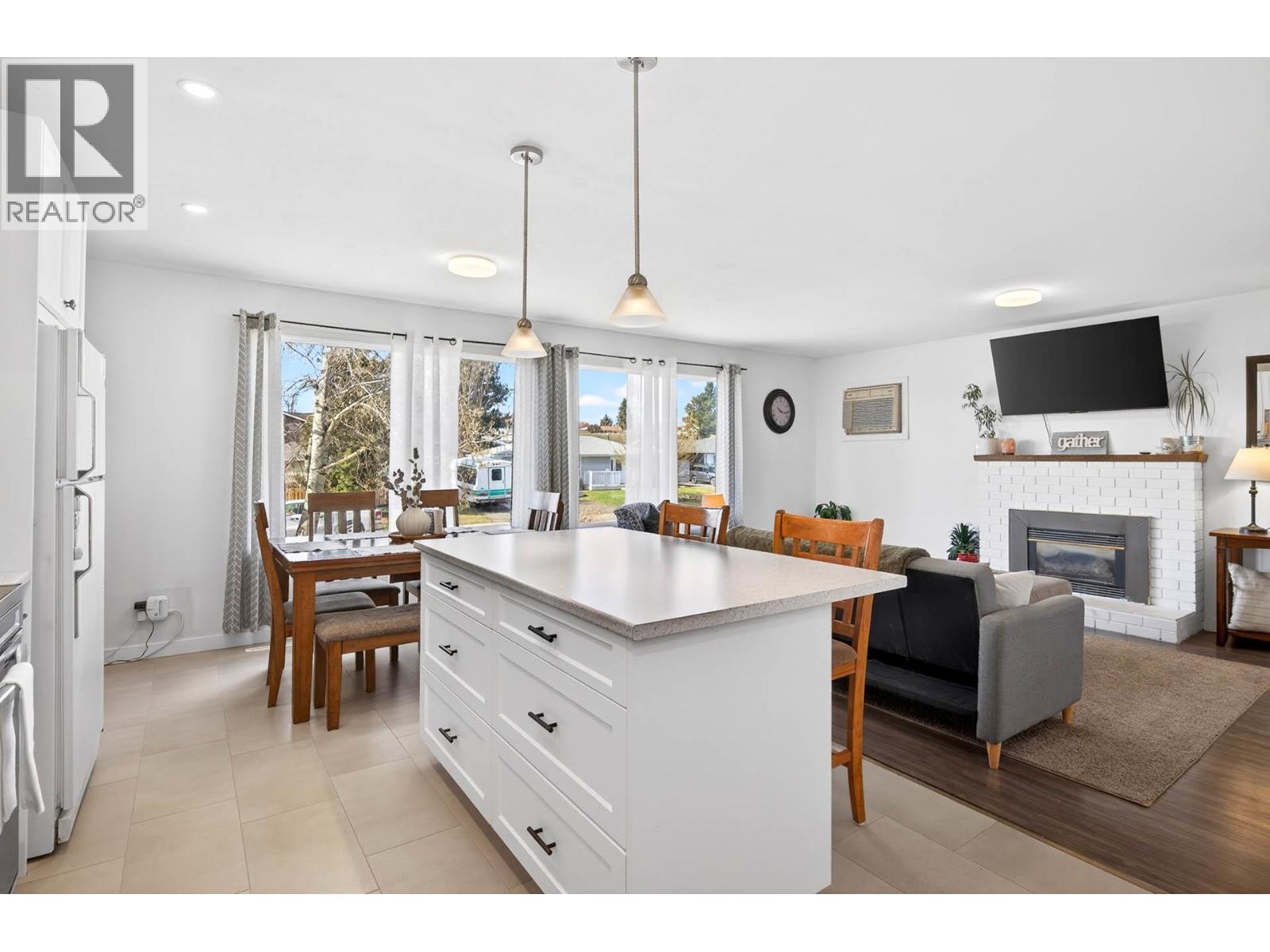15 Galena Avenue - 12
