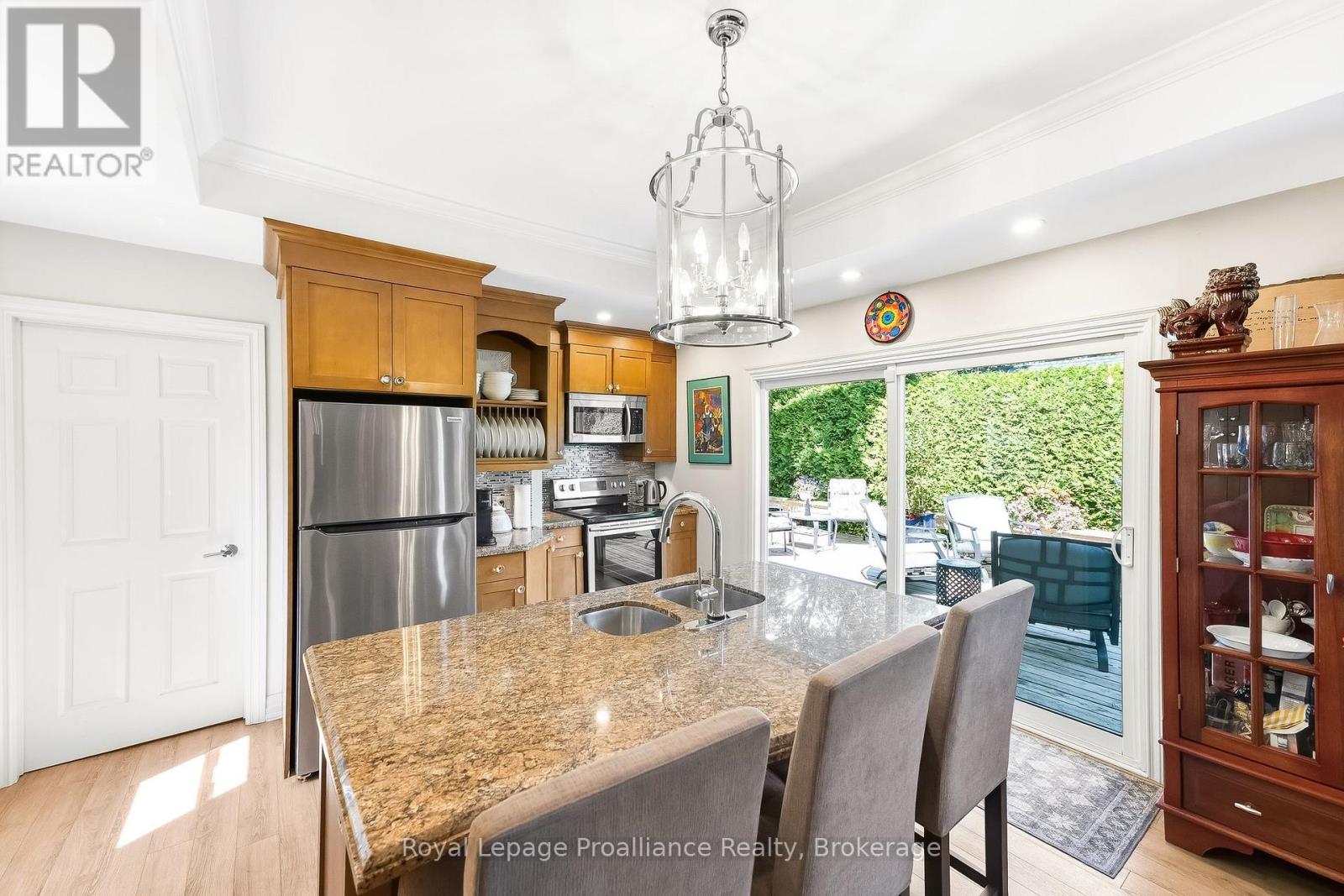 52 BRAMLEY STREET S - 16