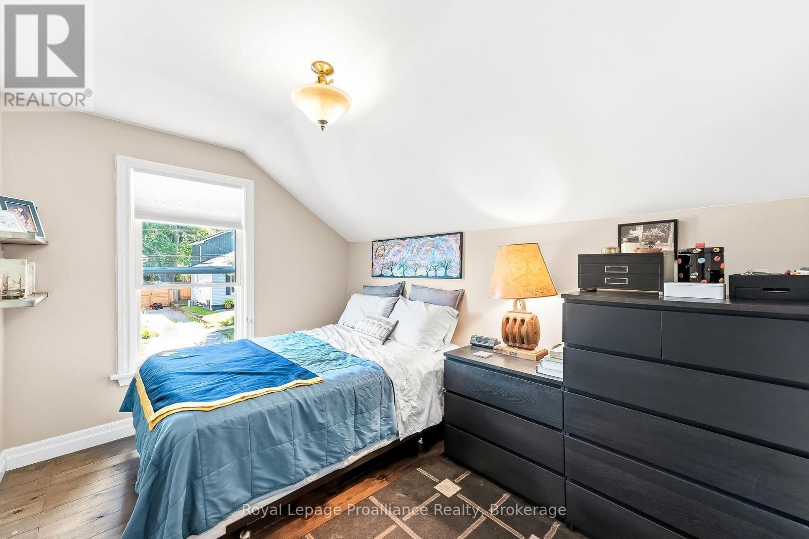 52 BRAMLEY STREET S - 27
