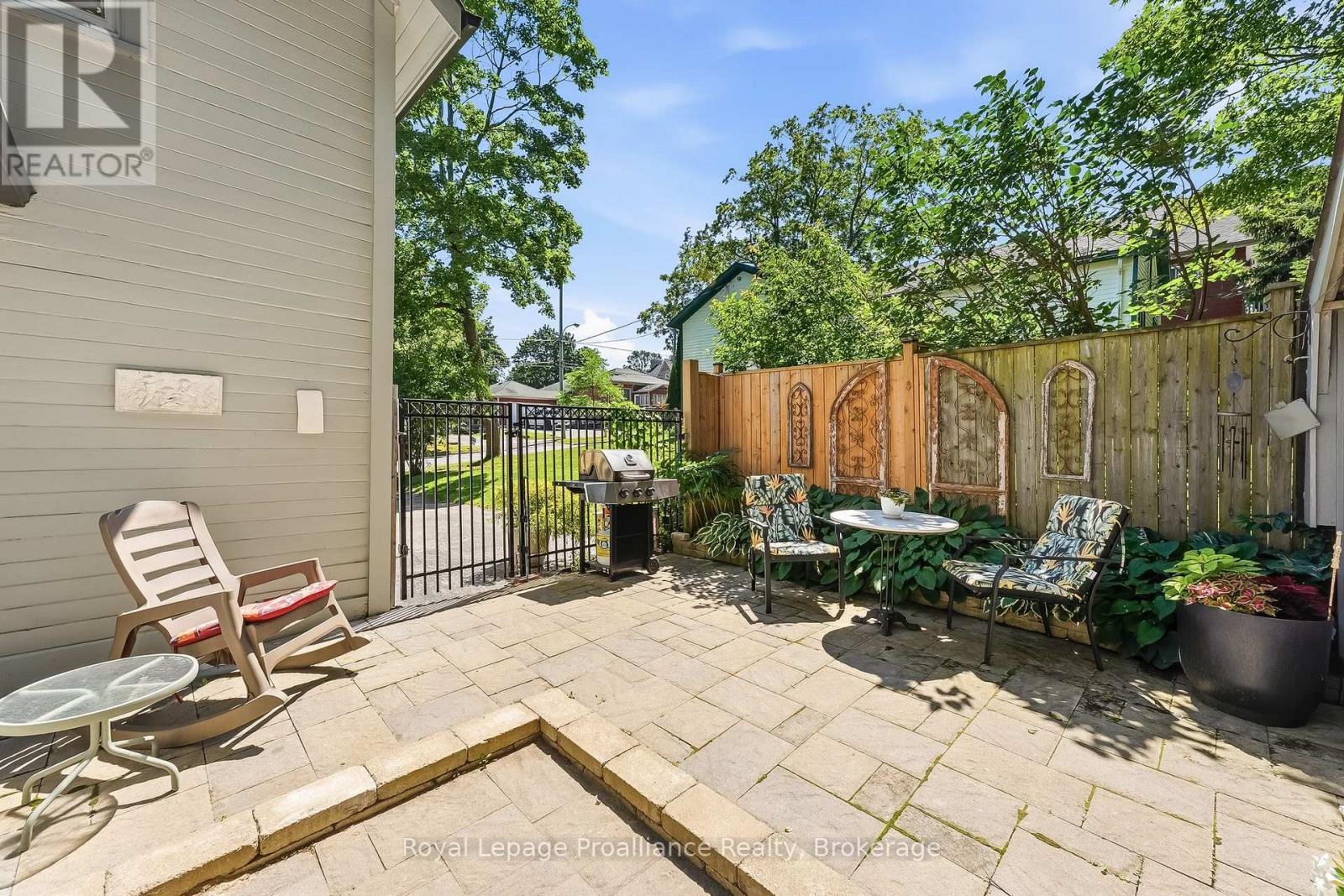 52 BRAMLEY STREET S - 44