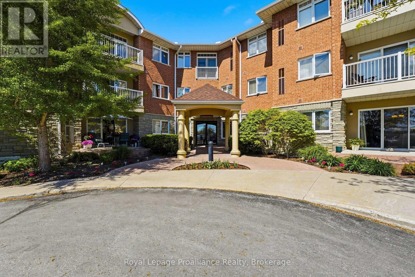 #101 15 HEARTWOOD DRIVE - 1