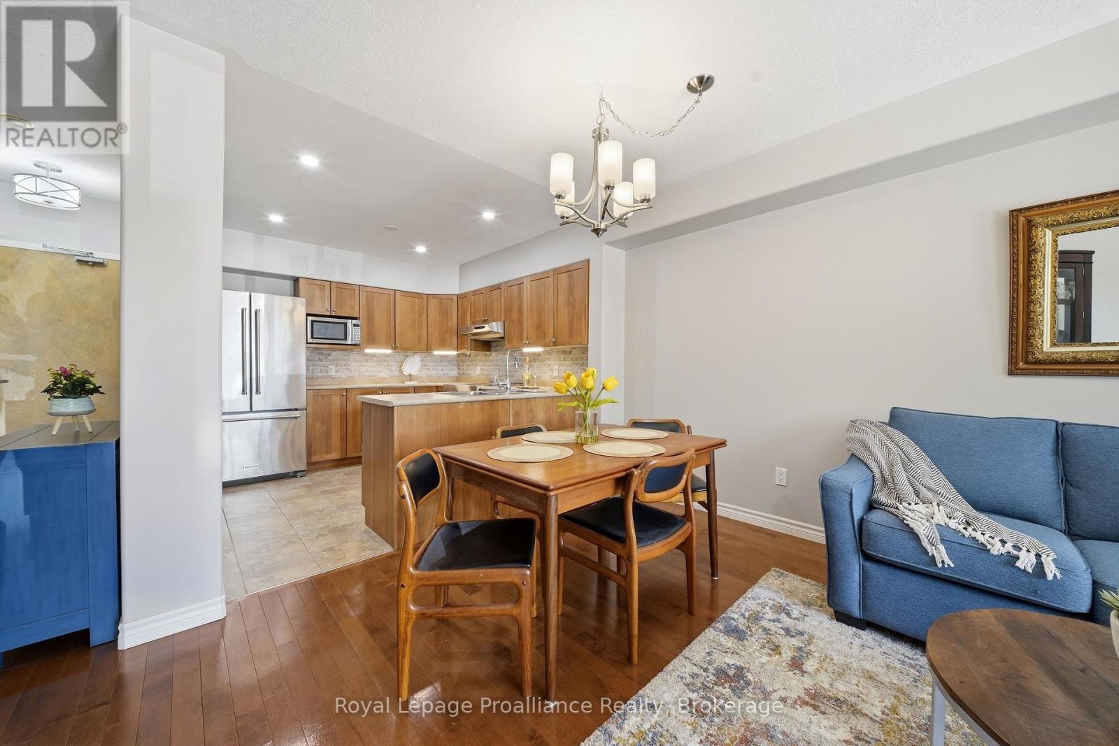 #101 15 HEARTWOOD DRIVE - 14
