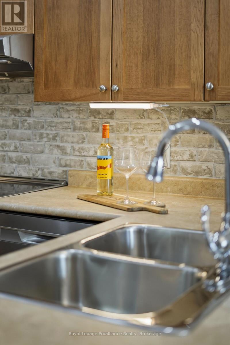 #101 15 HEARTWOOD DRIVE - Image 16