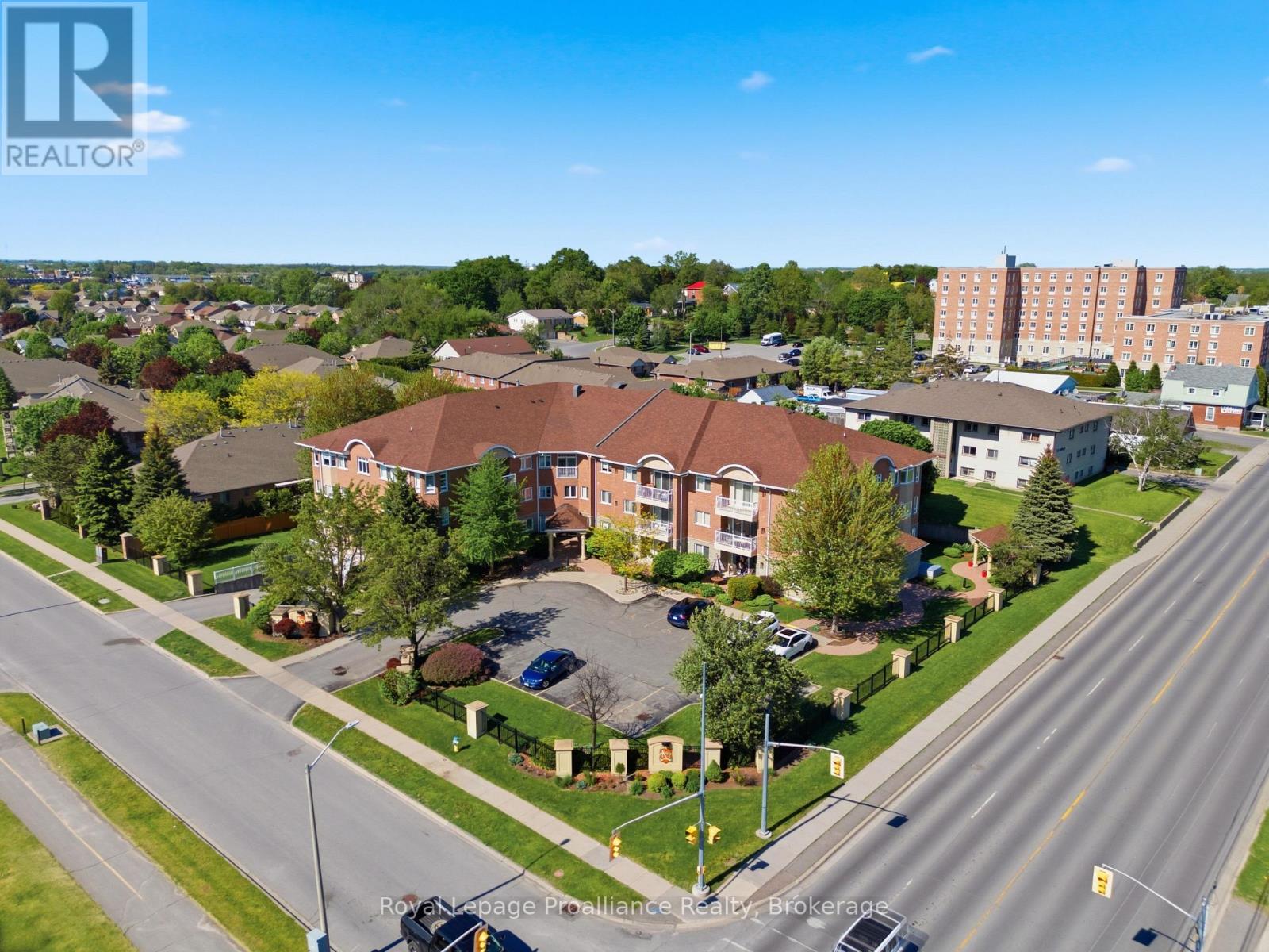 #101 15 HEARTWOOD DRIVE - Image 41