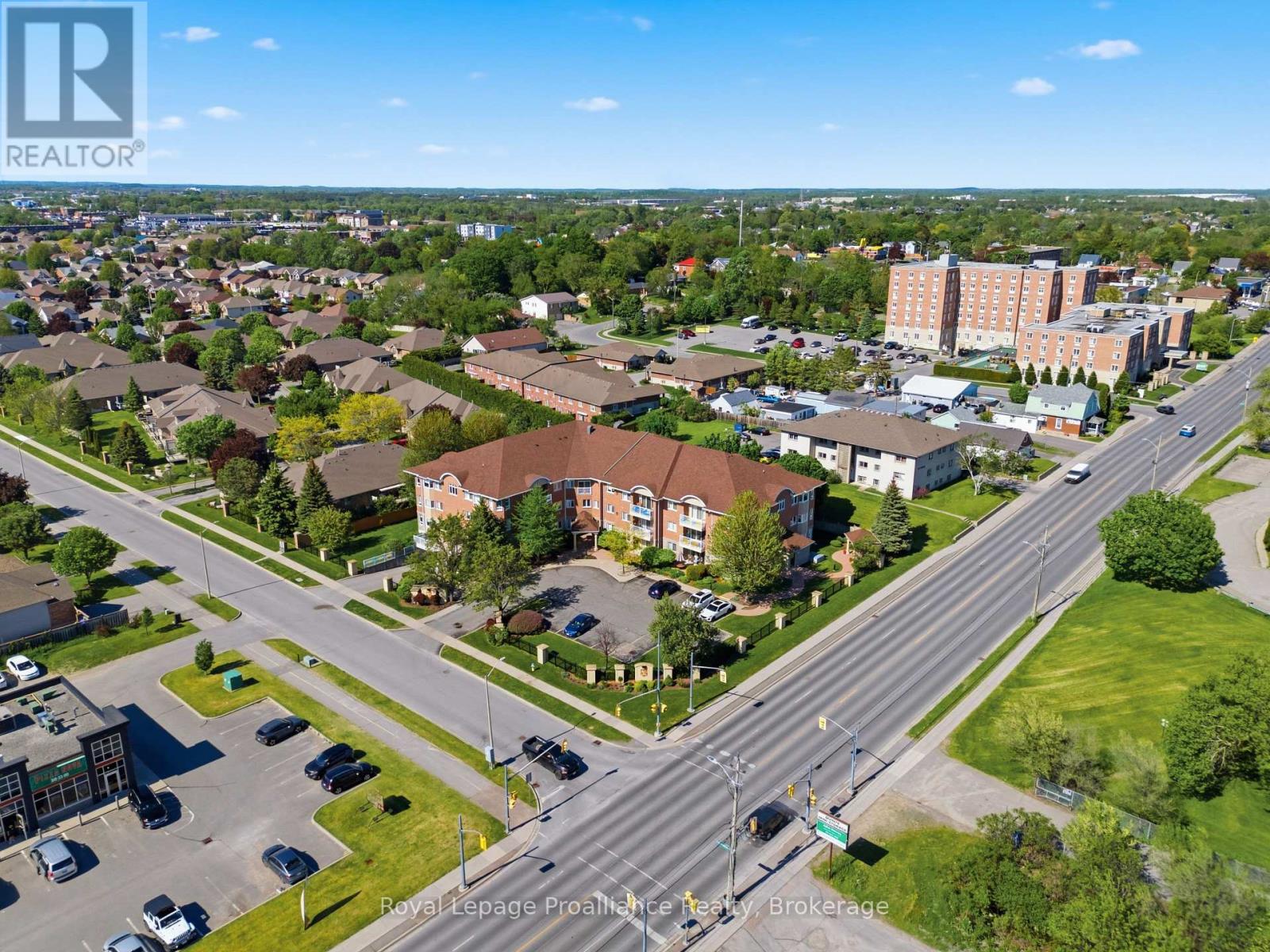#101 15 HEARTWOOD DRIVE - Image 42