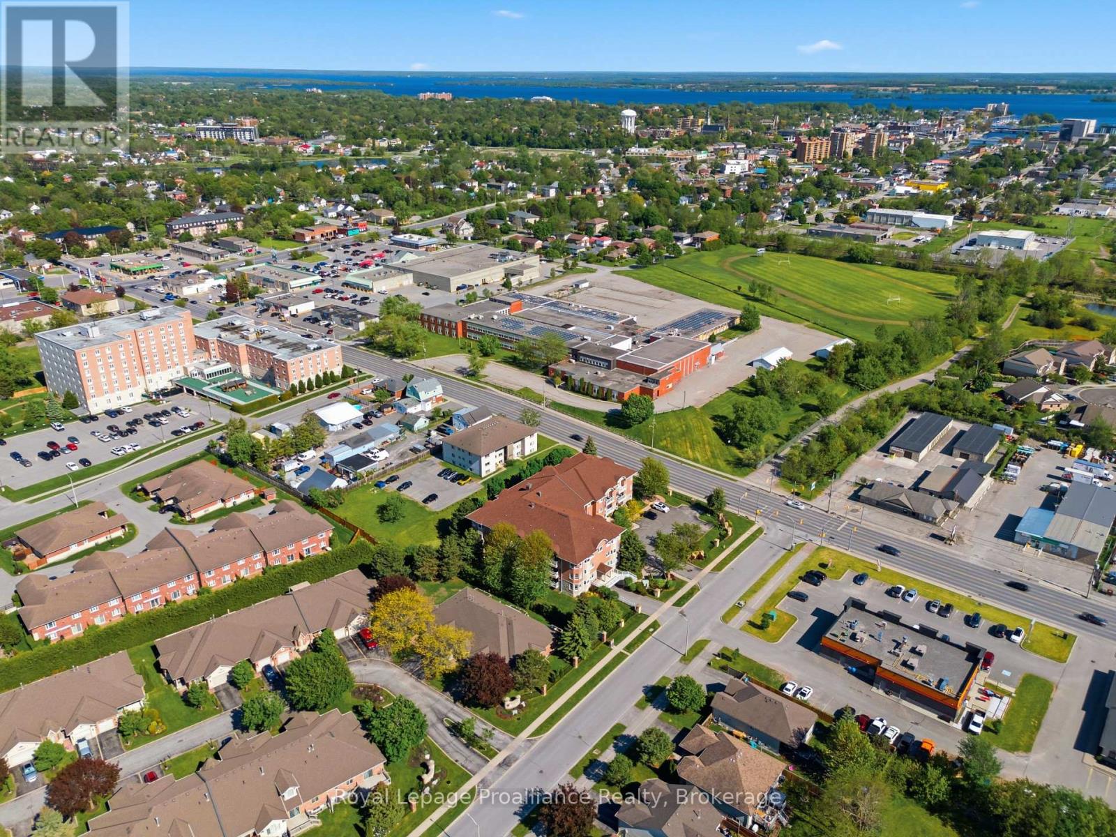 #101 15 HEARTWOOD DRIVE - Image 44