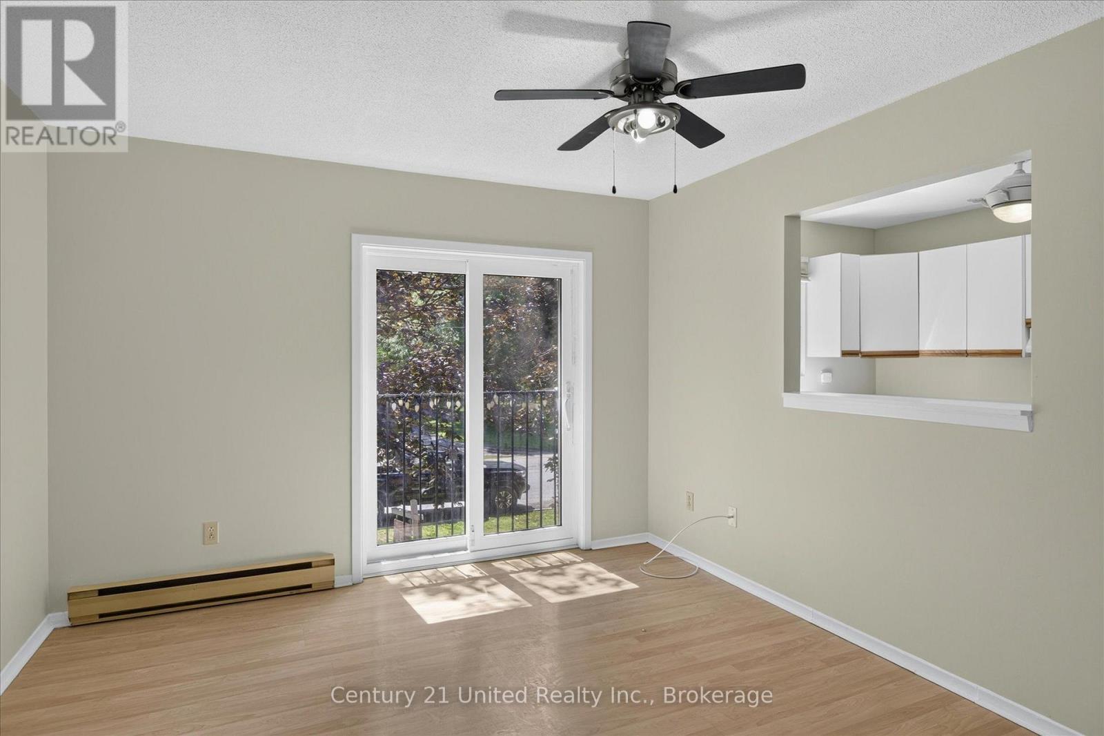 #201 136 WARE STREET - Image 12