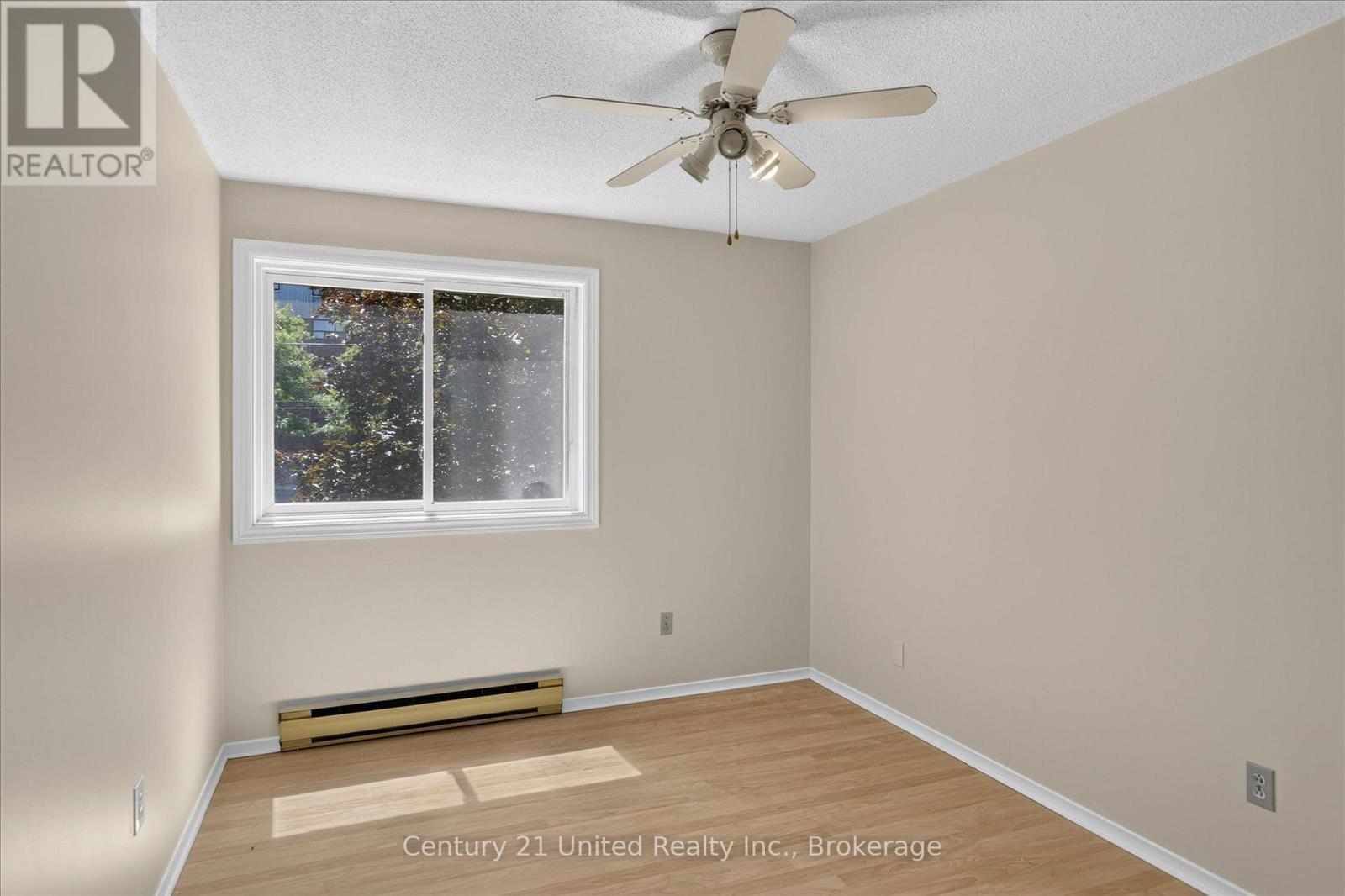 #201 136 WARE STREET - Image 22