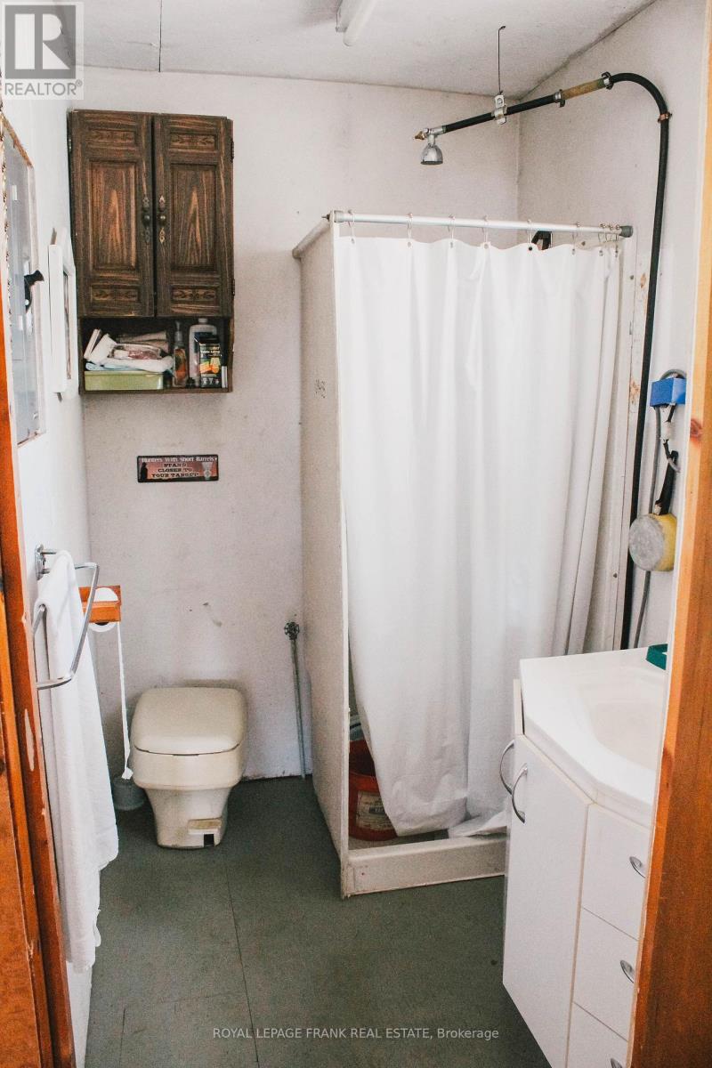 23157 A&B HIGHWAY 62 - 21