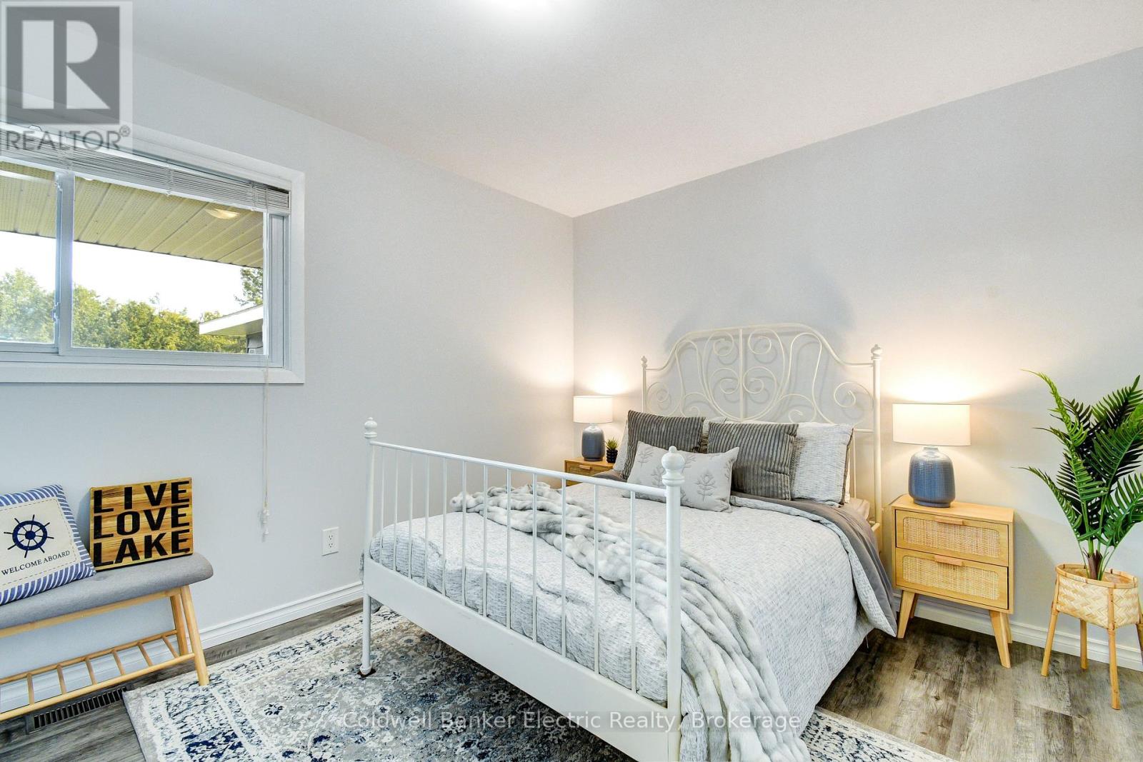 1647 STENNER ROAD - Image 32